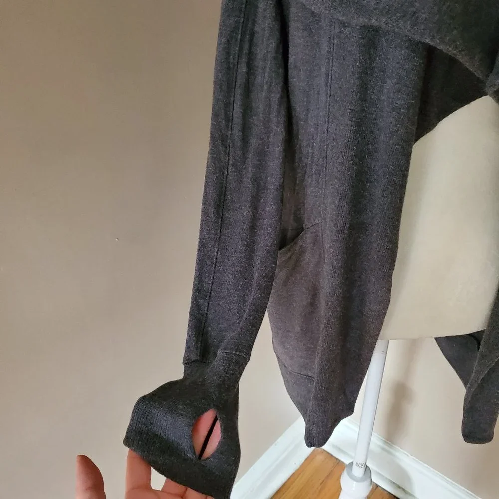 Athleta Studio Wrap Cardigan in Gray Size XXS EUC